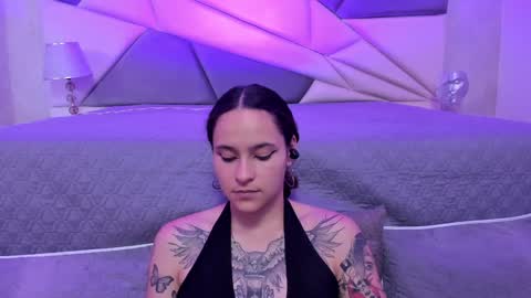 AnnyT online show from January 15, 12:30 am