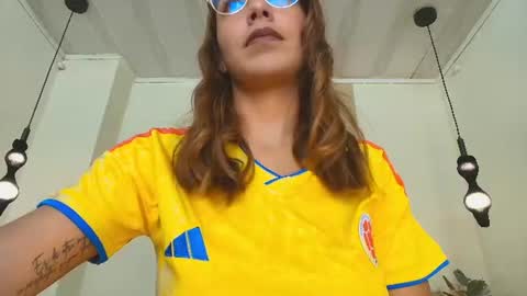 AnnyXhot online show from July 7, 11:47 am