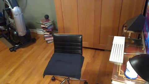 anoaklawnguy online show from October 1, 3:55 pm