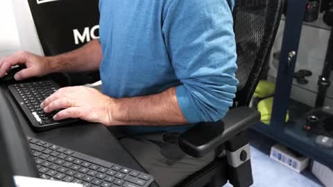 D online show from October 10, 3:07 pm