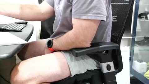 D online show from April 17, 1:02 pm