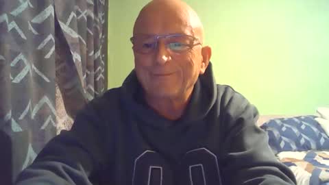 antmatt2025 online show from November 25, 6:50 pm