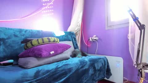 Anto online show from March 2, 8:05 am