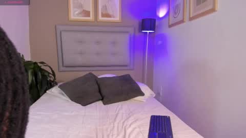 Snapshot of antonella_barone chatting on October 10, 1:39 pm Antonella online show from October 10, 1:39 pm