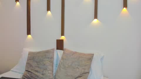 A N T O N E L L A  online show from March 10, 4:14 pm