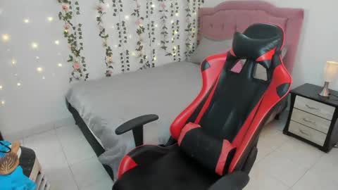  Antonella  online show from March 26, 6:13 pm