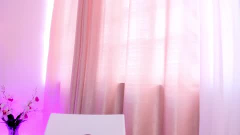 AntonellaHall  online show from April 22, 6:59 pm