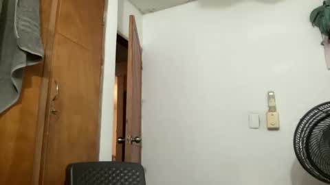 Antonia online show from December 8, 4:11 am