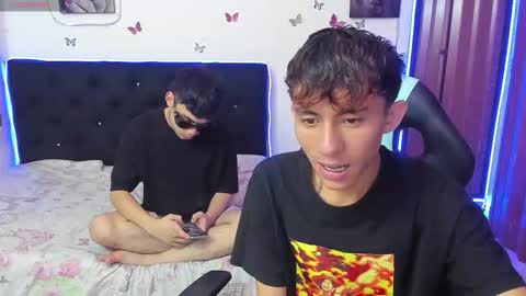 Antony y thiago online show from November 14, 5:09 am