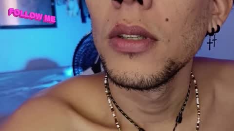 AnuarDHM online show from December 2, 4:27 pm