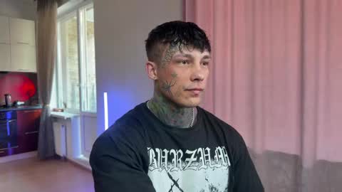 Tom online show from April 16, 11:32 am