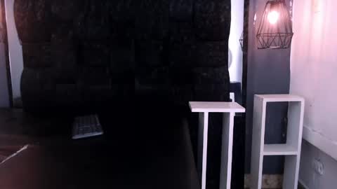 anxiuos miller online show from May 22, 5:58 am