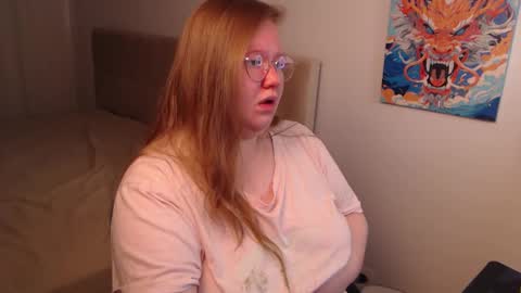 Anya Muna online show from December 12, 8:53 pm