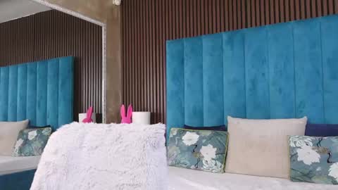 AnyaHappiness online show from April 23, 6:32 am