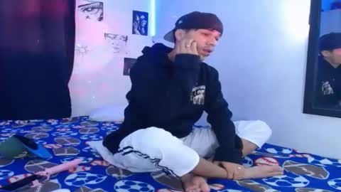anyelo_sexyhot online show from April 1, 7:20 am