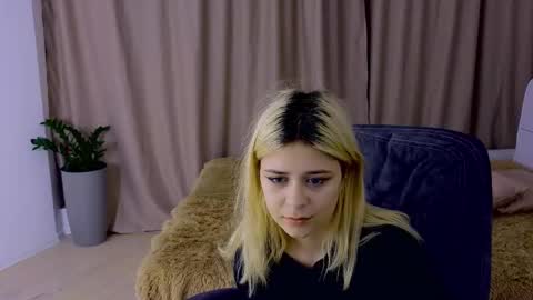 ApheliaStar online show from November 29, 4:58 pm