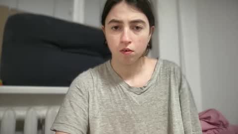 aphr0dite22 online show from March 23, 11:10 pm