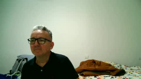 Snapshot of apixaba chatting on December 31, 7:29 pm furry bear online show from December 31, 7:29 pm