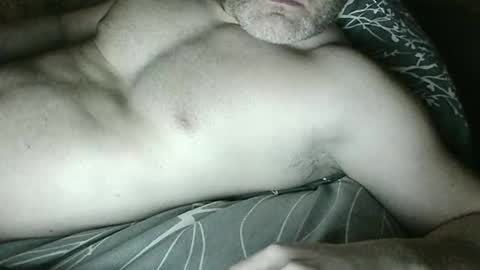 Snapshot of apluslickin chatting on December 31, 1:57 am Aplusickin online show from December 31, 1:57 am