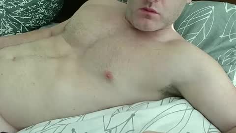 Snapshot of apluslickin chatting on October 2, 2:49 pm Aplusickin online show from October 2, 2:49 pm