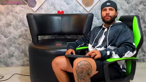 Apolo online show from February 25, 1:42 am