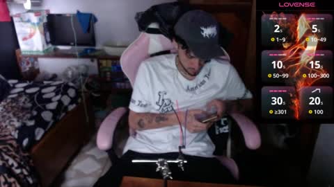 Andres online show from April 6, 9:49 pm