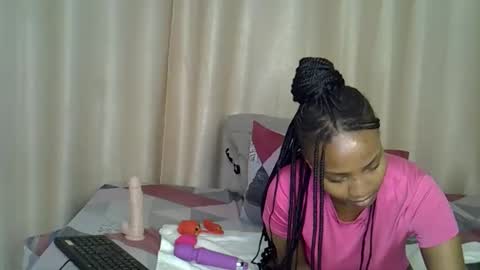 Apple queen online show from February 3, 11:41 pm