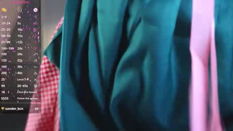 Vicki online show from September 28, 9:18 am