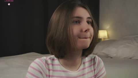 Meghan online show from April 22, 2:02 pm