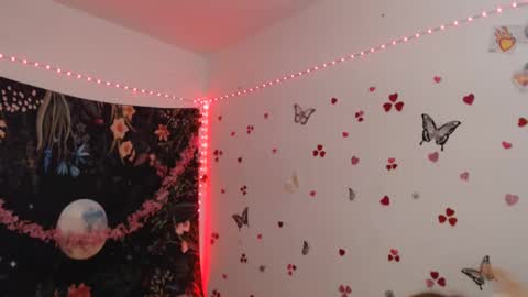 april_l6 online show from October 10, 8:57 pm