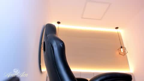 April online show from November 4, 6:37 am