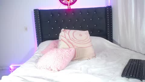 April online show from December 11, 10:49 pm