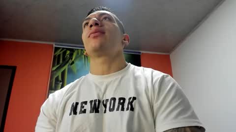 Jonathan online show from December 14, 1:28 pm