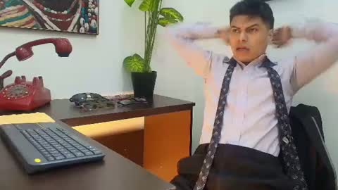 aquilestaylor online show from July 14, 12:43 pm