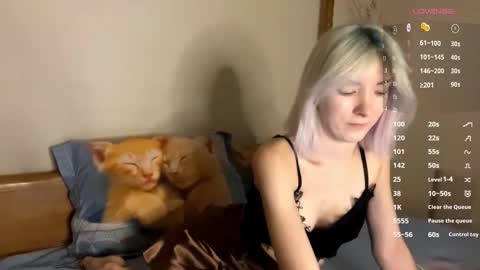 Mimi online show from February 23, 6:43 pm