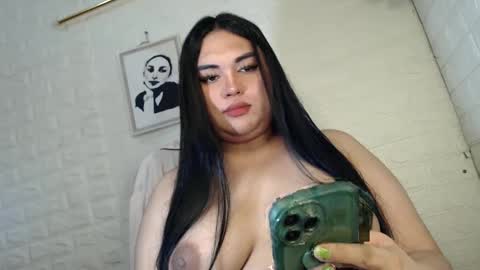 Snapshot of arahislovets chatting on February 3, 4:57 am arah online show from February 3, 4:57 am