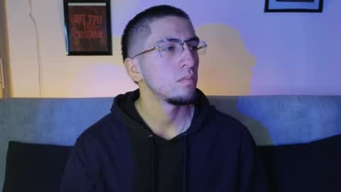 Mateo online show from April 25, 6:38 pm