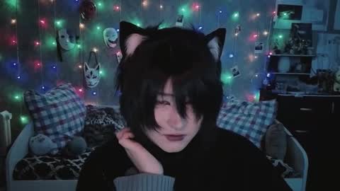 Ahri online show from December 19, 5:41 pm