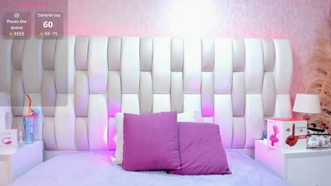 ari_lynn_ online show from February 10, 3:20 am