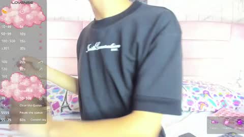 Ari  online show from February 7, 9:37 pm