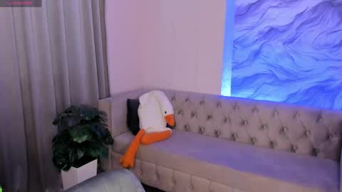 aria_mila online show from April 21, 3:02 am