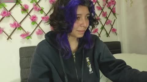 aria_silk online show from April 3, 1:56 am