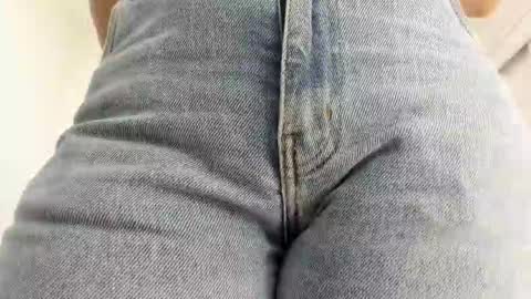 ariacoral online show from February 15, 1:43 pm