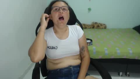 Snapshot of ariadna_6 chatting on February 15, 5:28 pm ...Ariana... online show from February 15, 5:28 pm