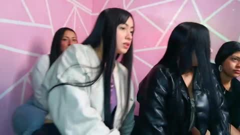 dafna lorens  online show from April 8, 1:58 pm