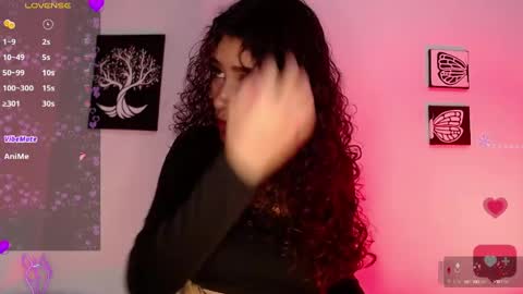 Ari online show from April 27, 10:40 pm