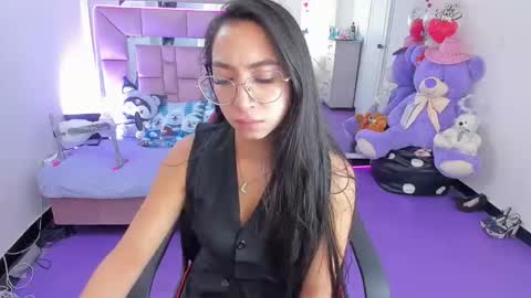 ariadnacappelletty online show from January 7, 5:29 pm