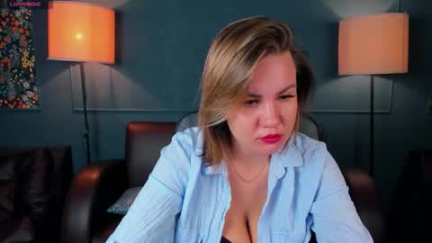 ariaeven online show from December 4, 9:42 am