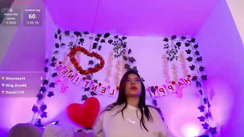 ariana_castillo__ online show from February 12, 6:33 pm