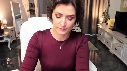 Ana online show from November 13, 12:52 pm